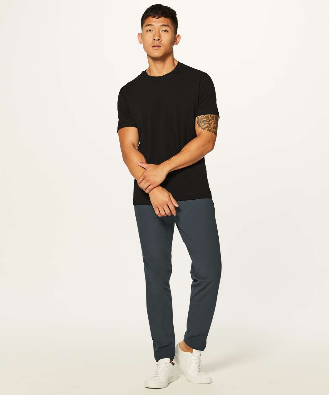 I own a ton of lulu, but I am impressed by these pants from . They  may be even better than the commission slims imo. Worth checking out for  $40. : r/Lululemen