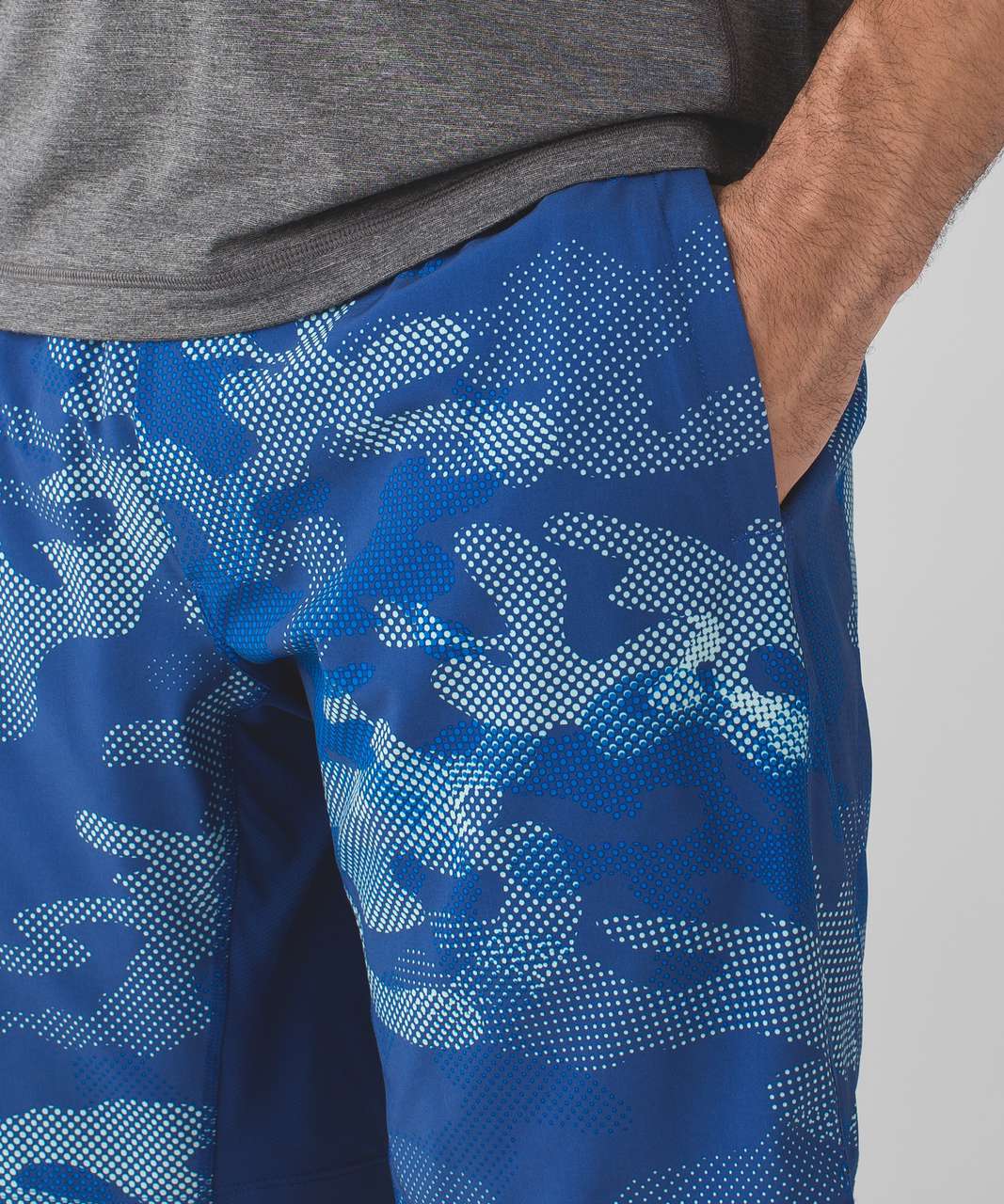 Lululemon T.H.E. Short *Luxtreme Liner 9" - Big Pebble Camo Dark Cobalt Sea Mist