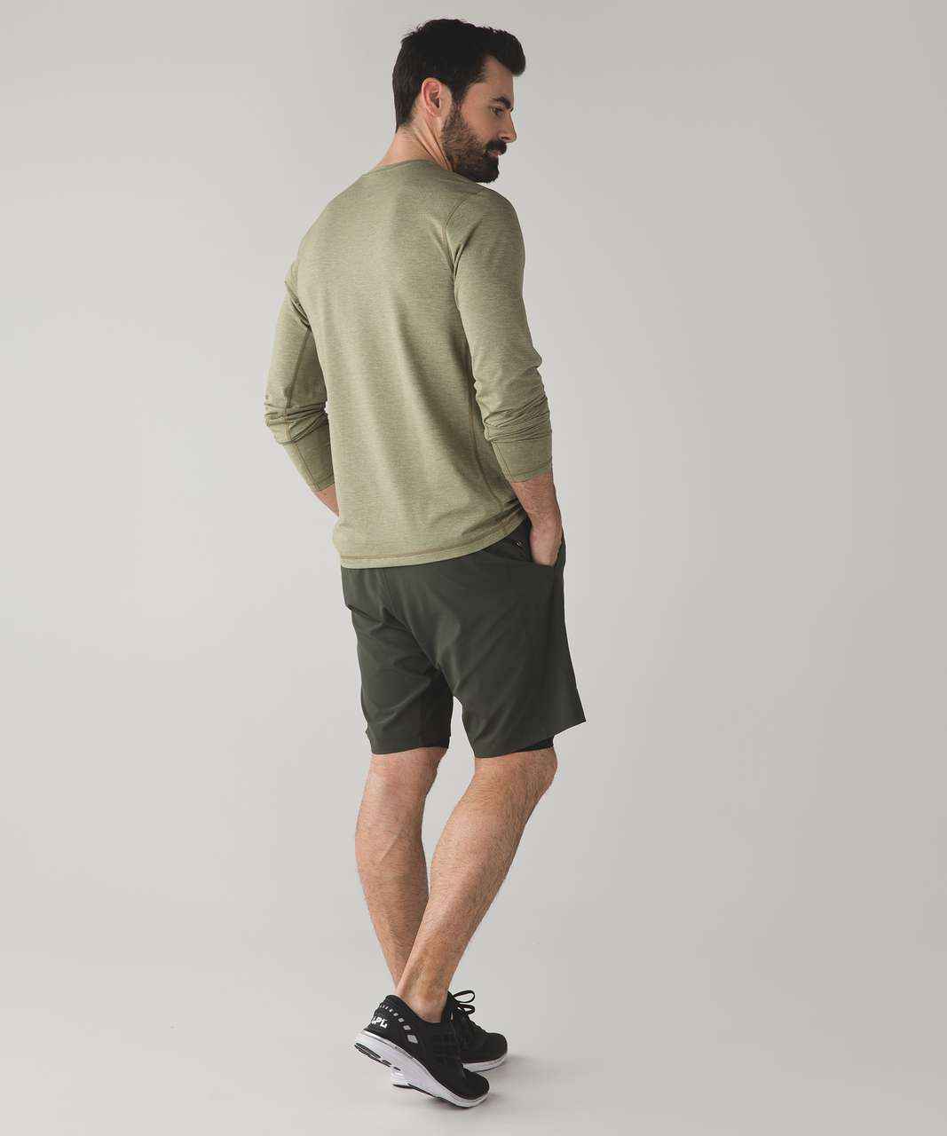 Lululemon Athletica Men’s Shorts Olive Green Size 32 CA 35801 RN 106259