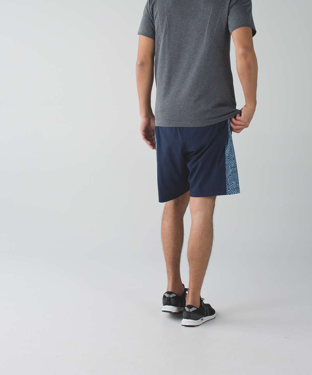 Lululemon T.H.E. Short *Luxtreme Liner 9" - Deep Navy / Small Geo Loom Lux Indigo Classic Navy