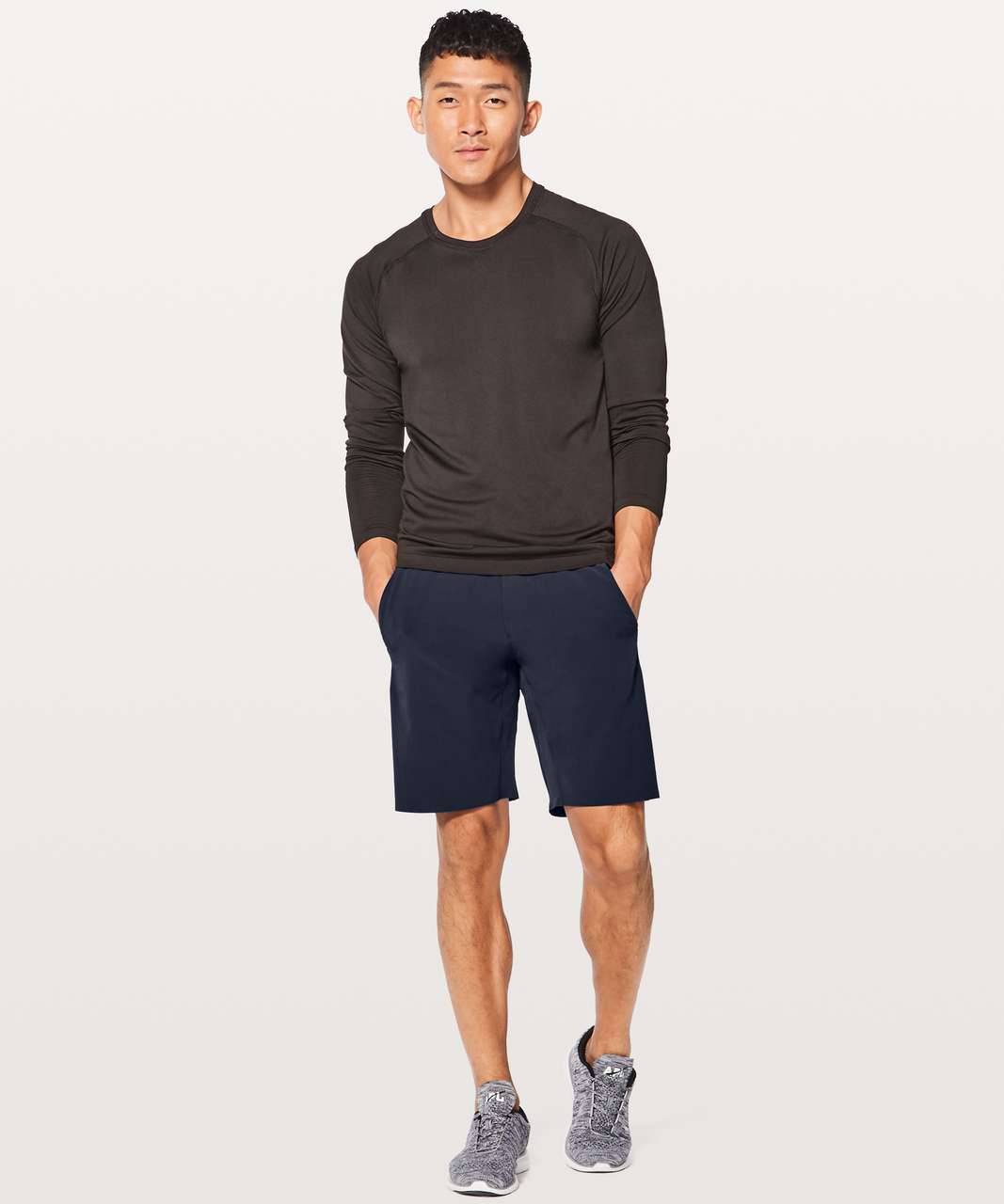 Could do better, isn't it? License to train shorts : r/lululemon