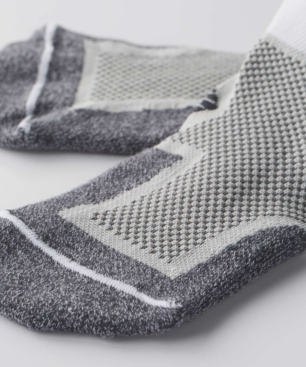 Lululemon T.H.E. Sock *Silver - Silver Spoon