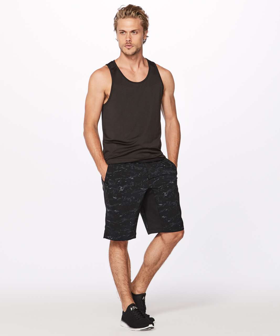 Lululemon T.H.E. Short Linerless 11" - The Elements Cyberspace Black