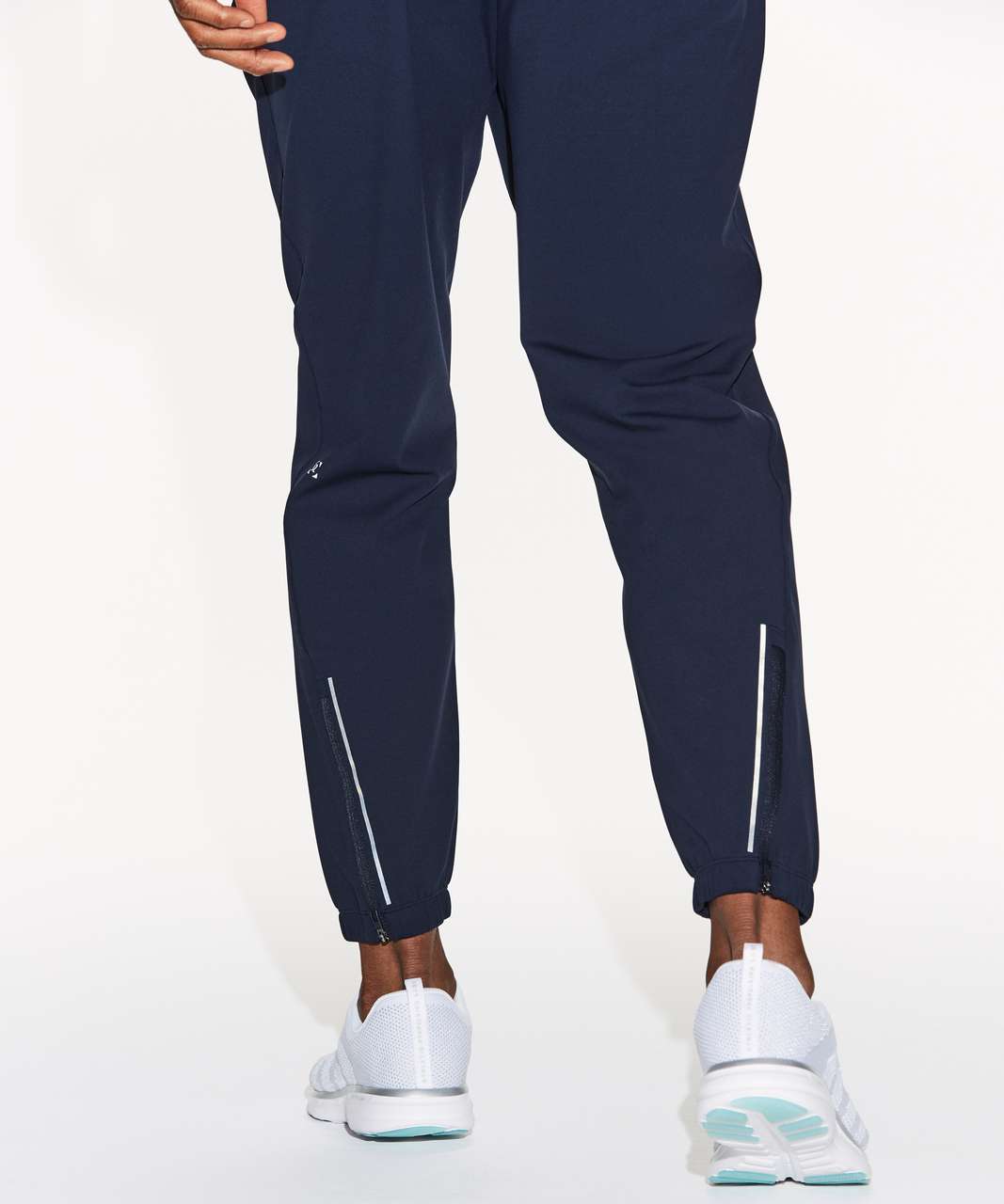 lululemon men's surge jogger