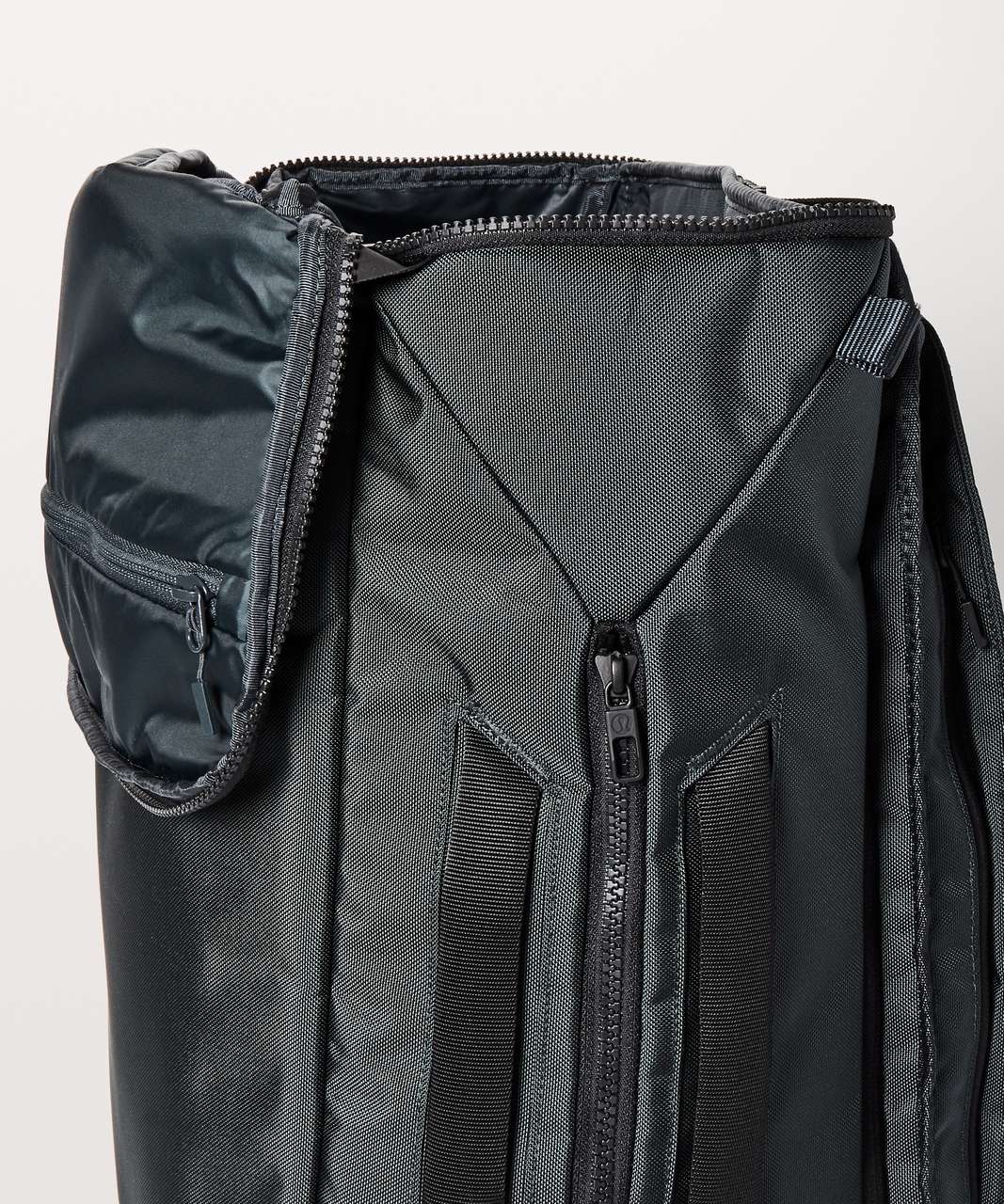 assert duffel lululemon