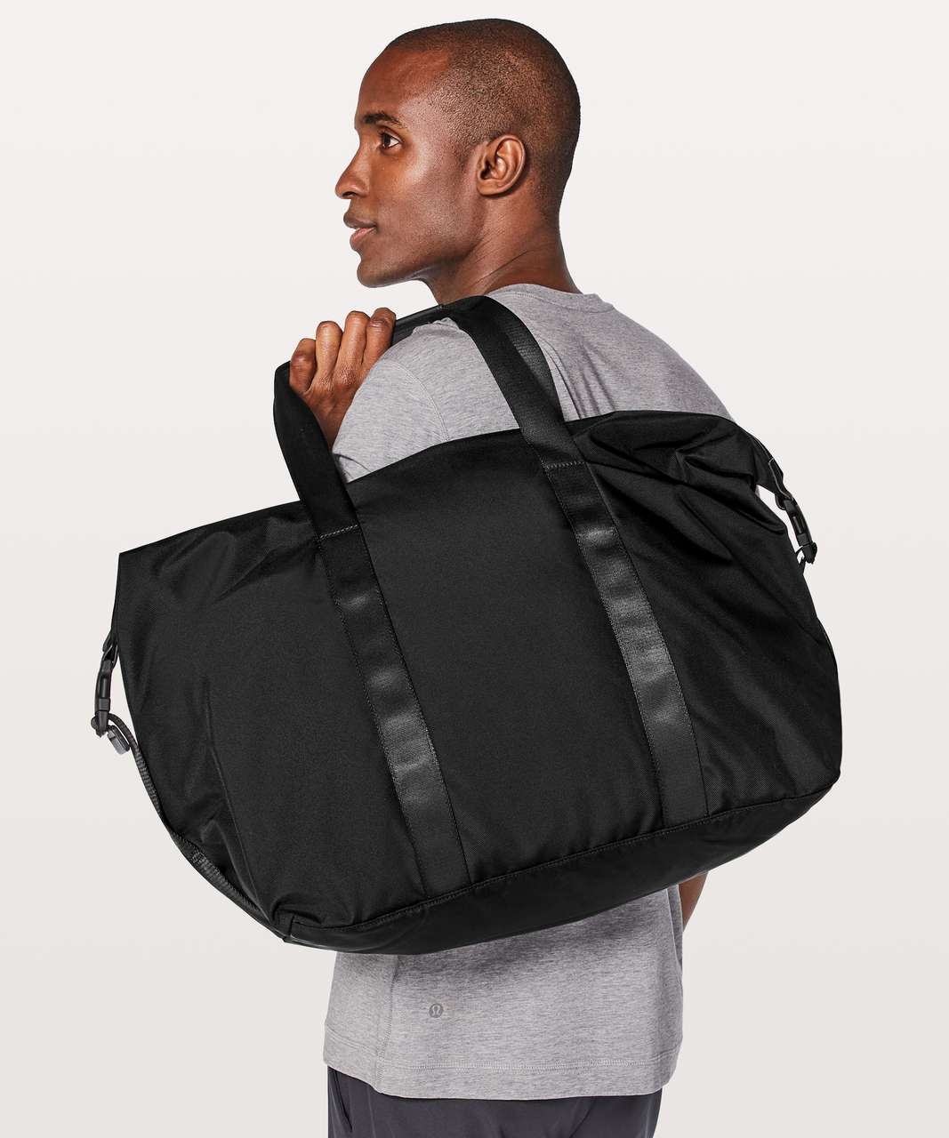 lululemon duffle bag mens