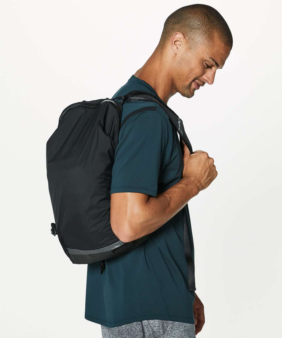 Lululemon Surge Run Backpack II *16L - Black (First Release)