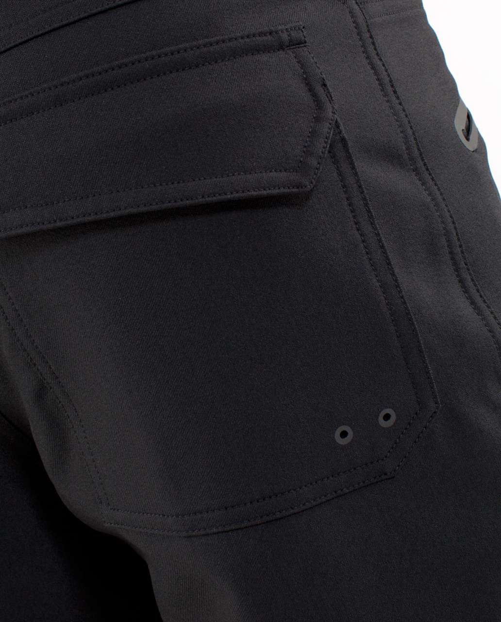 Lululemon Cadence Short - Black - lulu fanatics