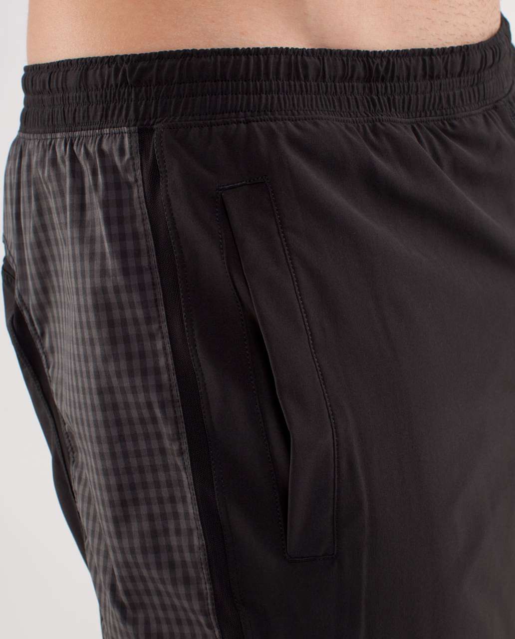 Lululemon Run:  Response Short - Black / Fourth Gingham Soot Black