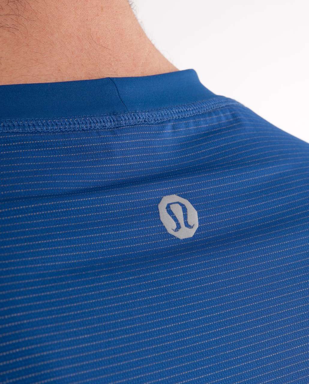 Lululemon Bolt Tech Short Sleeve - Rugged Blue / Invisible Branches