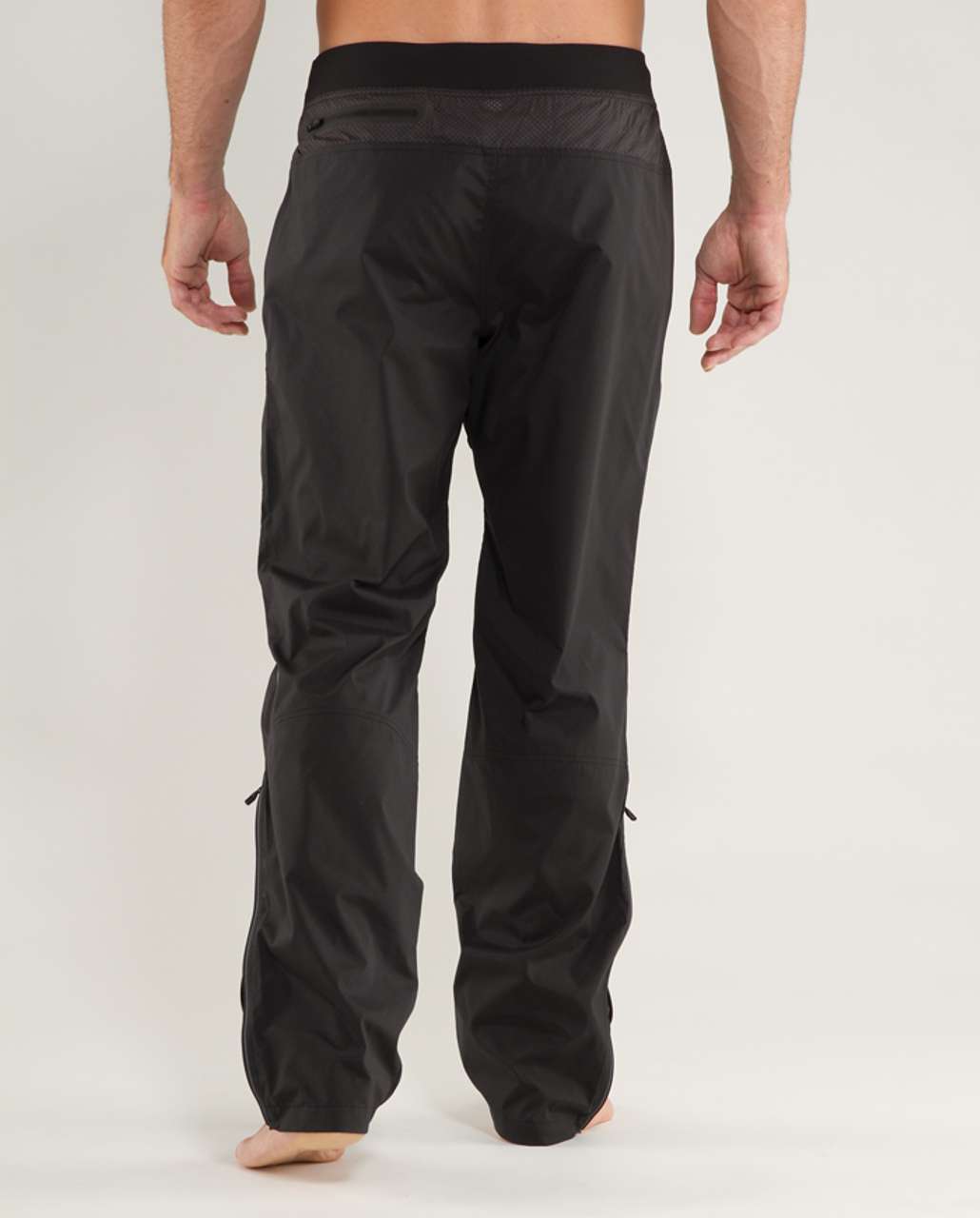 Lululemon Storm Field Pant *33 - Black - lulu fanatics