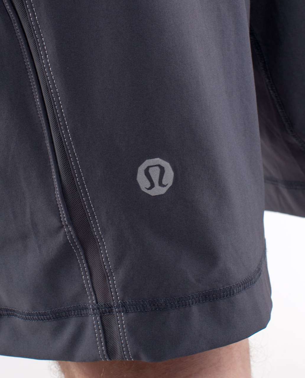 Lululemon Run:  Response Short *Silver - Dark Slate