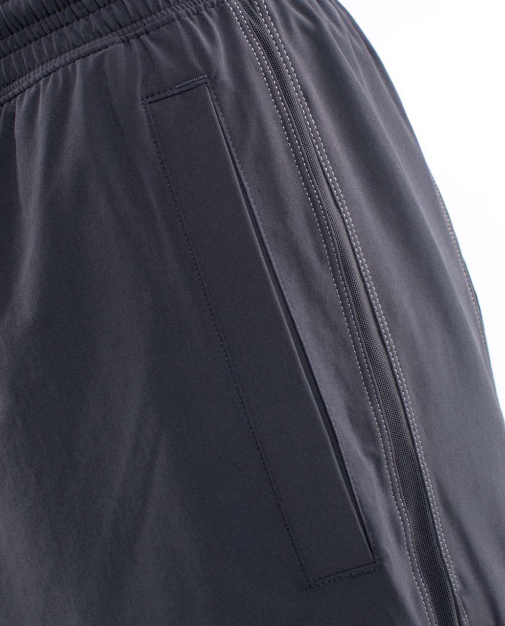 Lululemon Run:  Response Short *Silver - Dark Slate