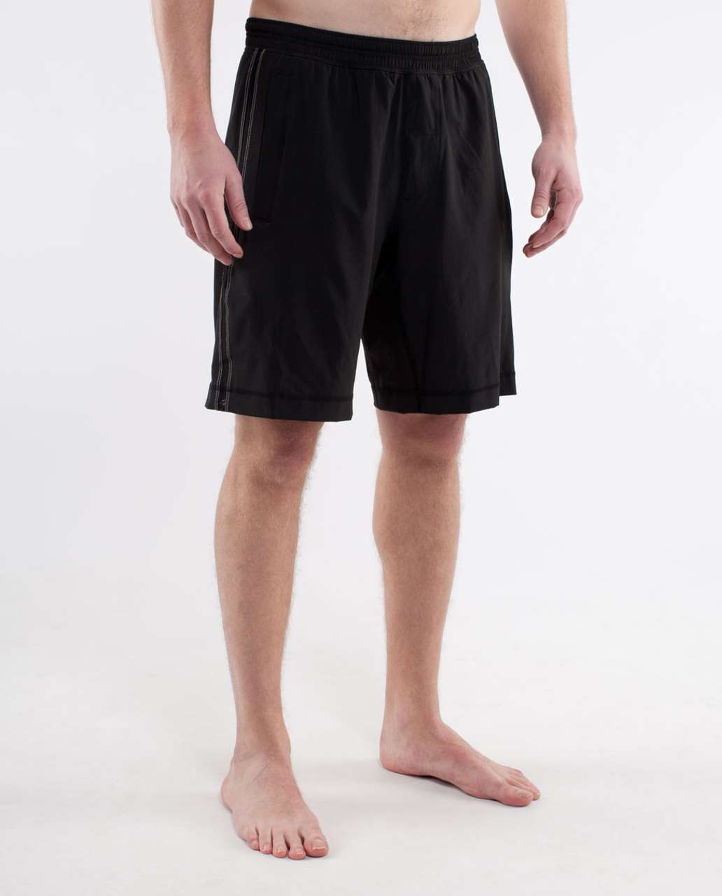 Lululemon Run:  Response Short *Silver - Black