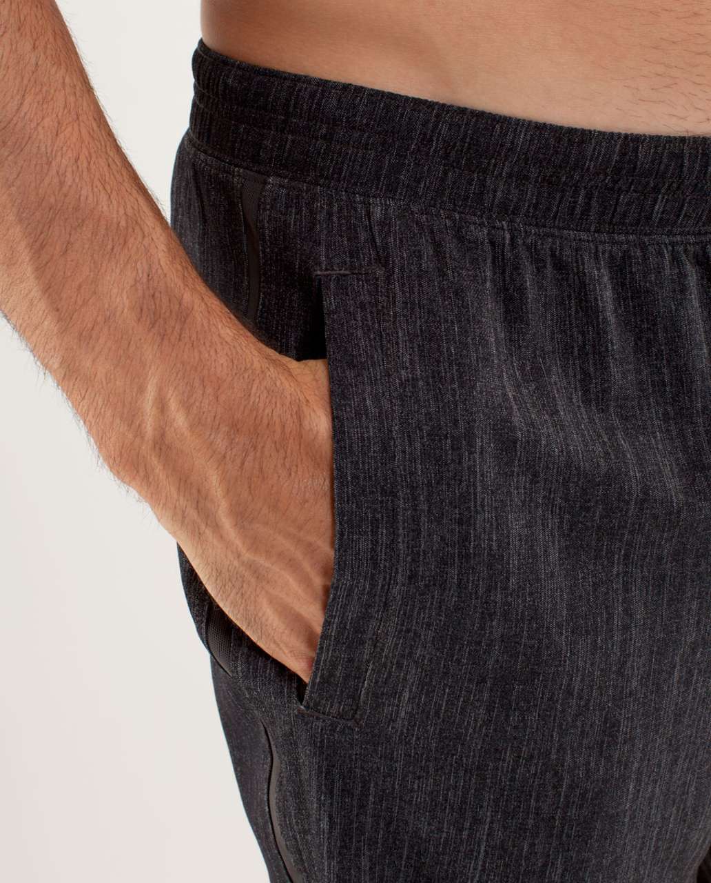 Lululemon Run:  Response Short - Heathered Soot