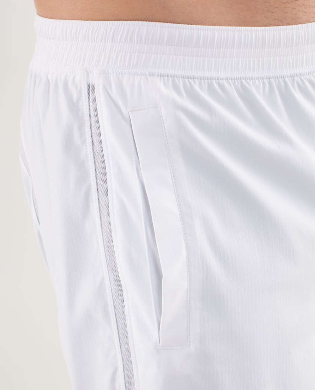 Lululemon Run:  Response Short - White