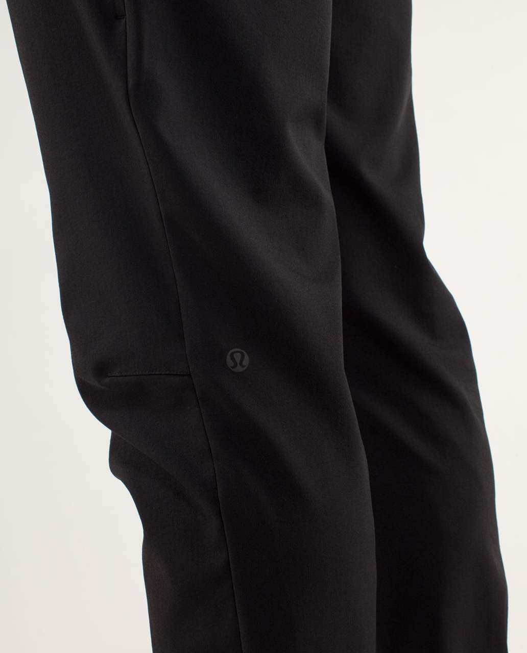 LULULEMON Everyday Pant Women's Pants Color Black Size 6 commuter  reflective