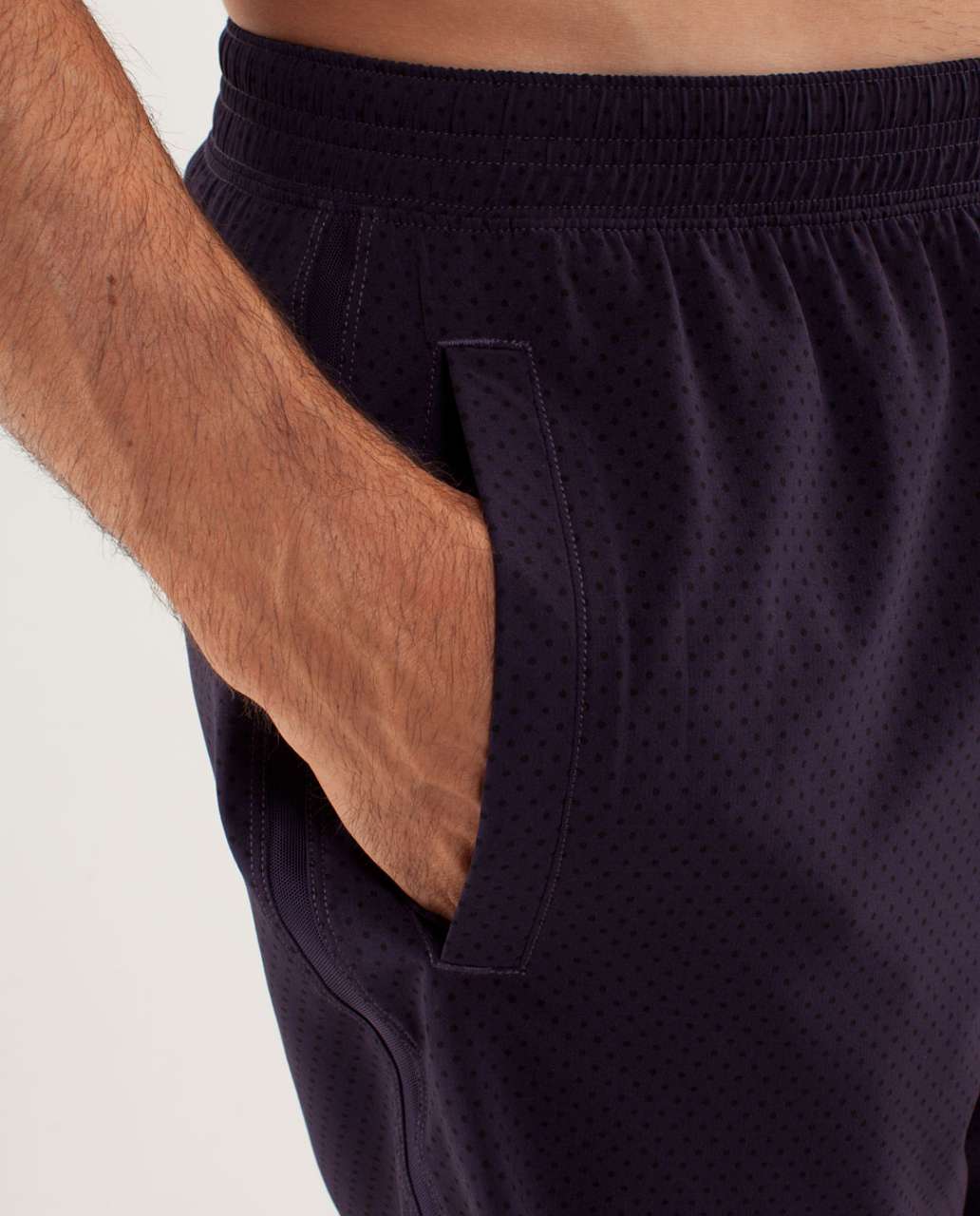 Lululemon Run:  Response Short - Reversed Mini Polka Dot Black Swan / Black