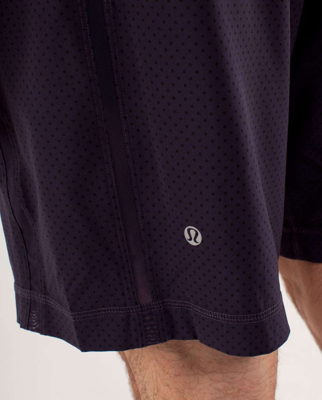 Lululemon Run:  Response Short - Reversed Mini Polka Dot Black Swan / Black