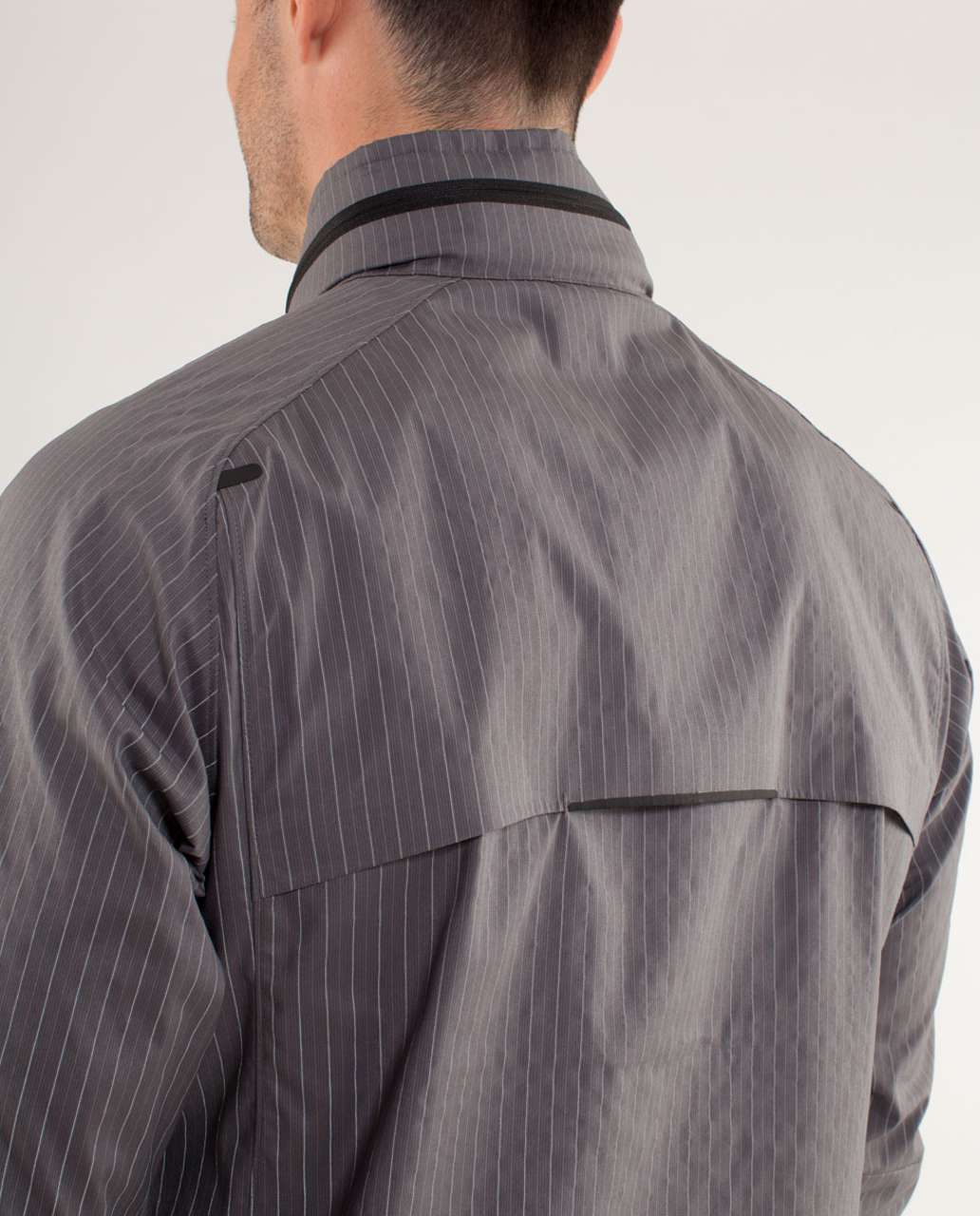 Lululemon Sprint Jacket II *Reflective - Chalk Stripe Reflective Soot Light Slate