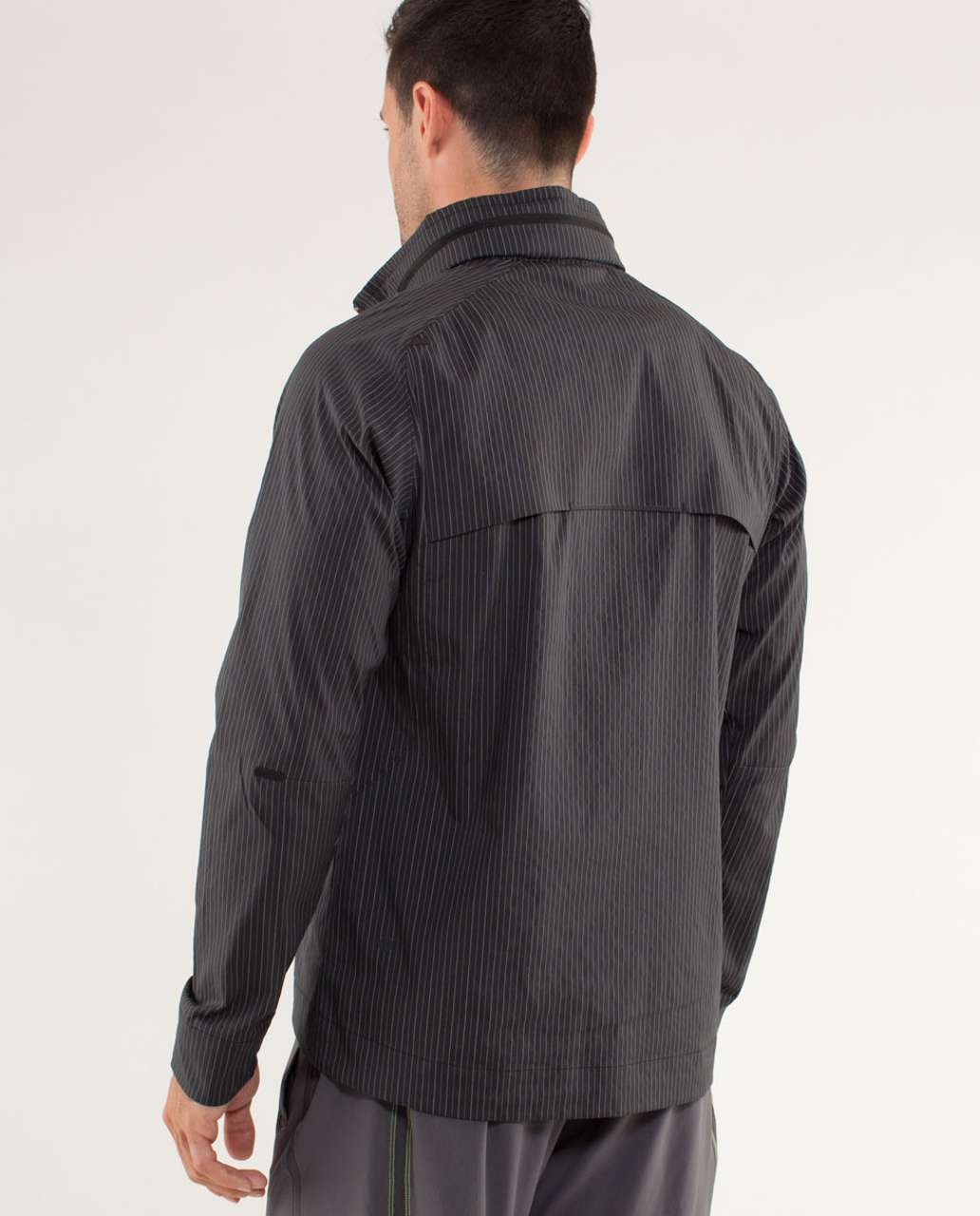 Lululemon Sprint Jacket II *Reflective - Chalk Stripe Reflective Black Slate