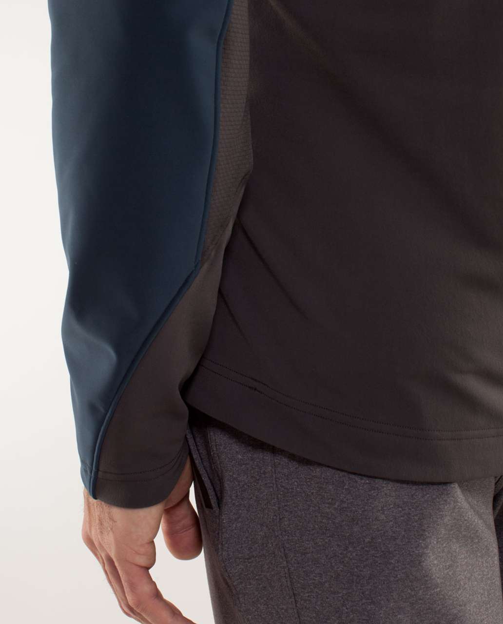 Lululemon Chillstop 1/2 Zip - Black Iris Blue / Soot