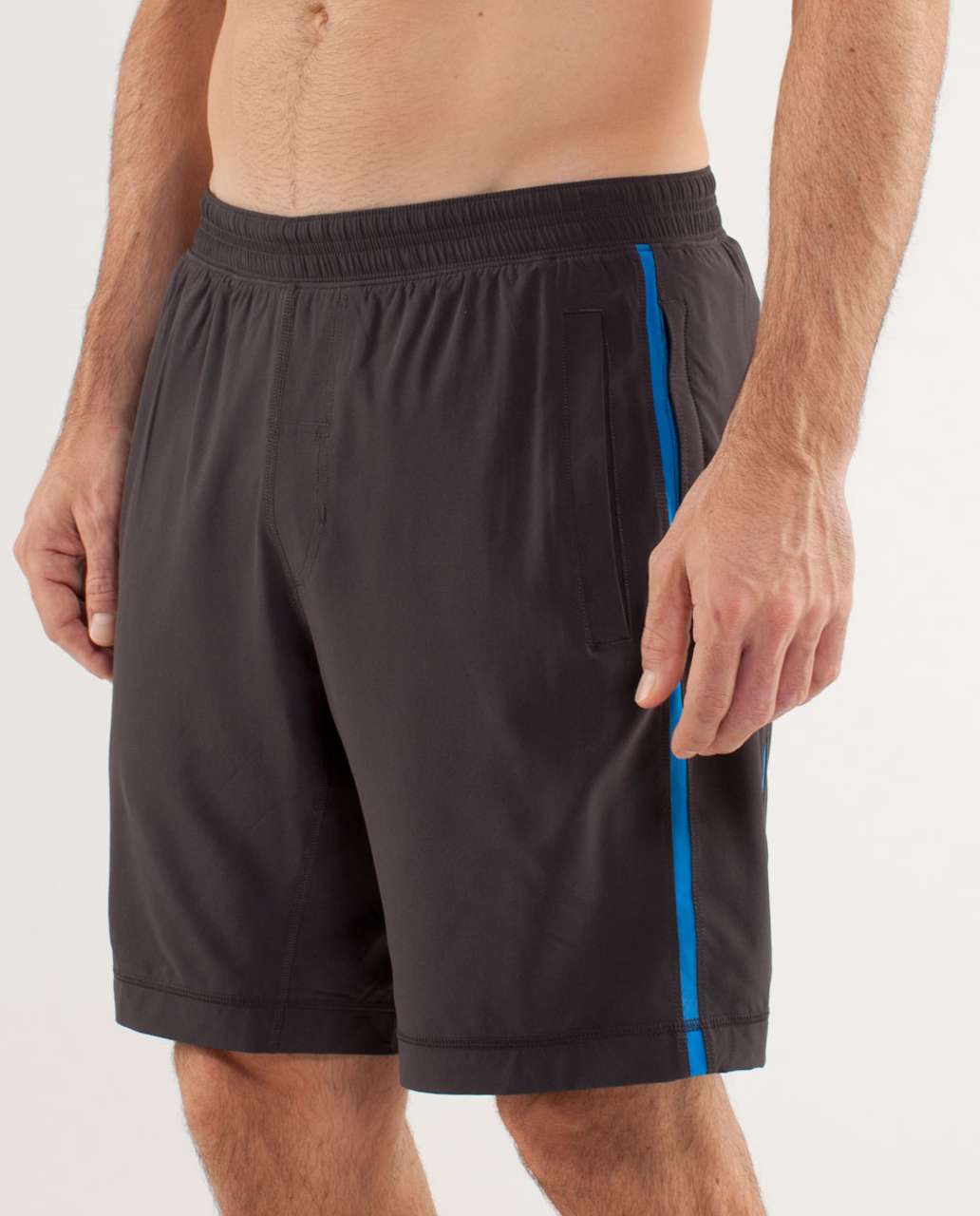 Lululemon Run:  Response Short - Soot / Beaming Blue