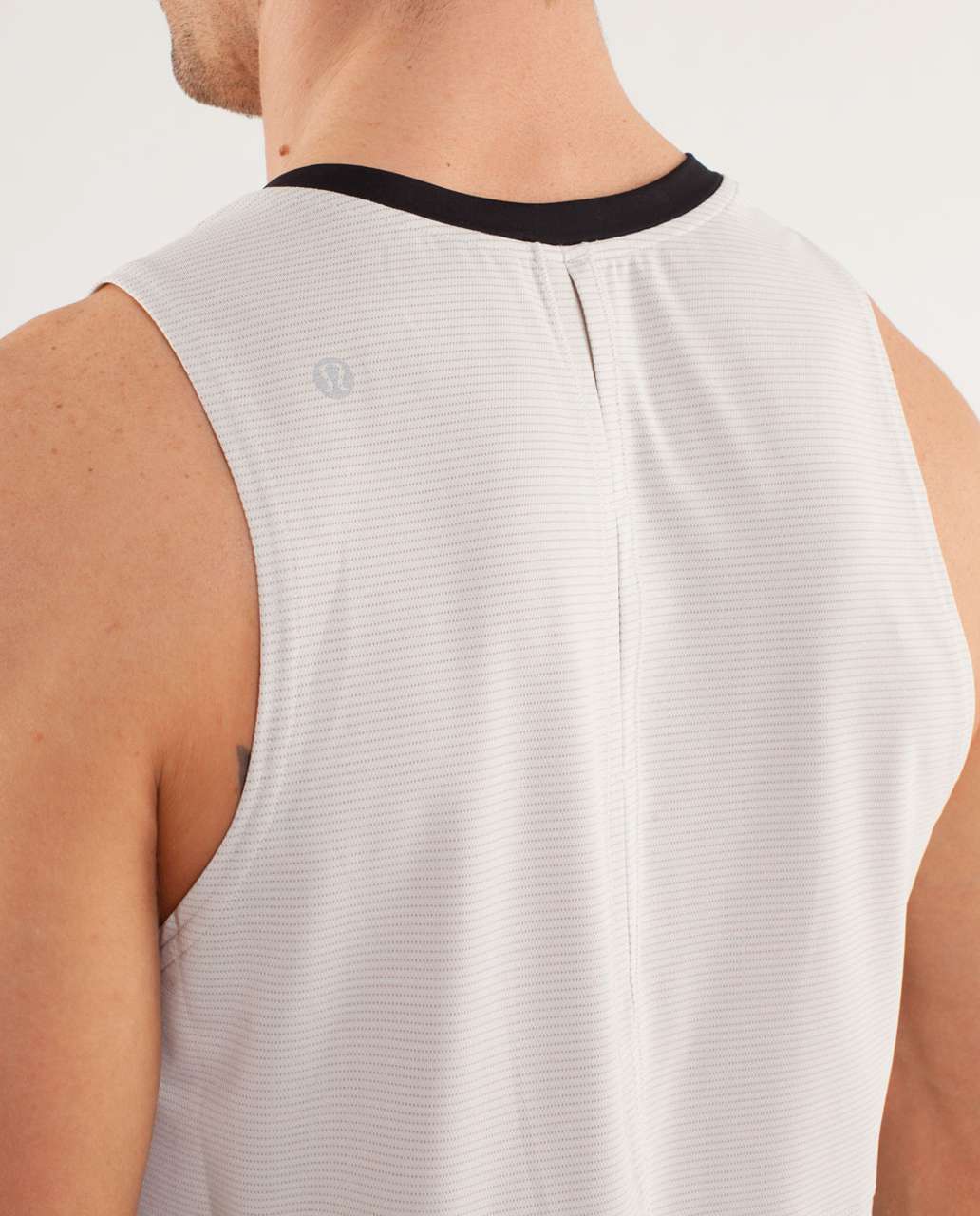 Lululemon Precise Singlet - Buff