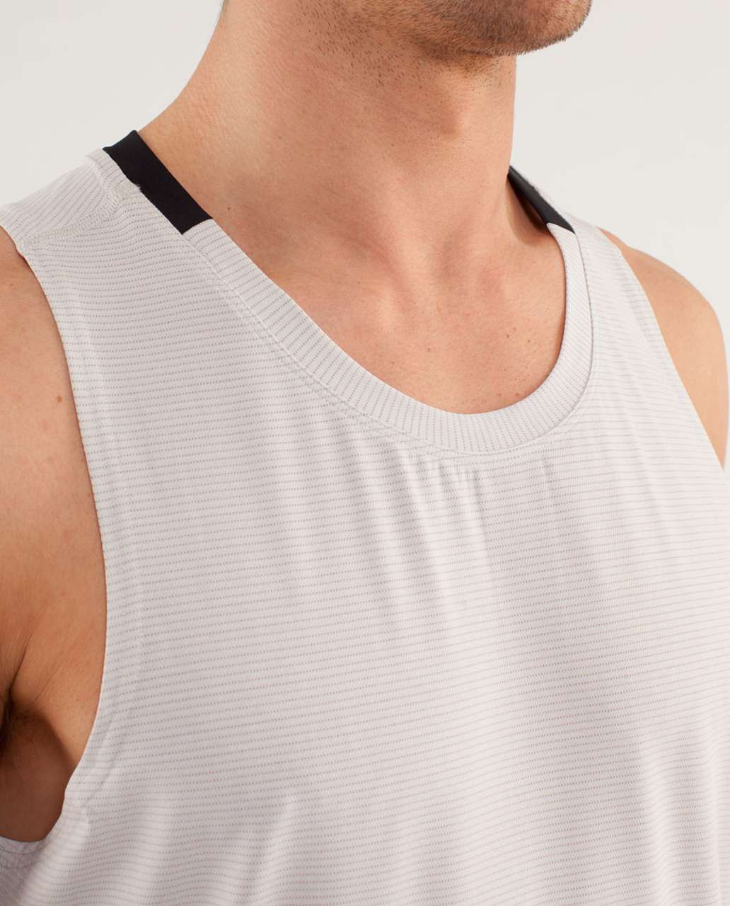 Lululemon Precise Singlet - Buff