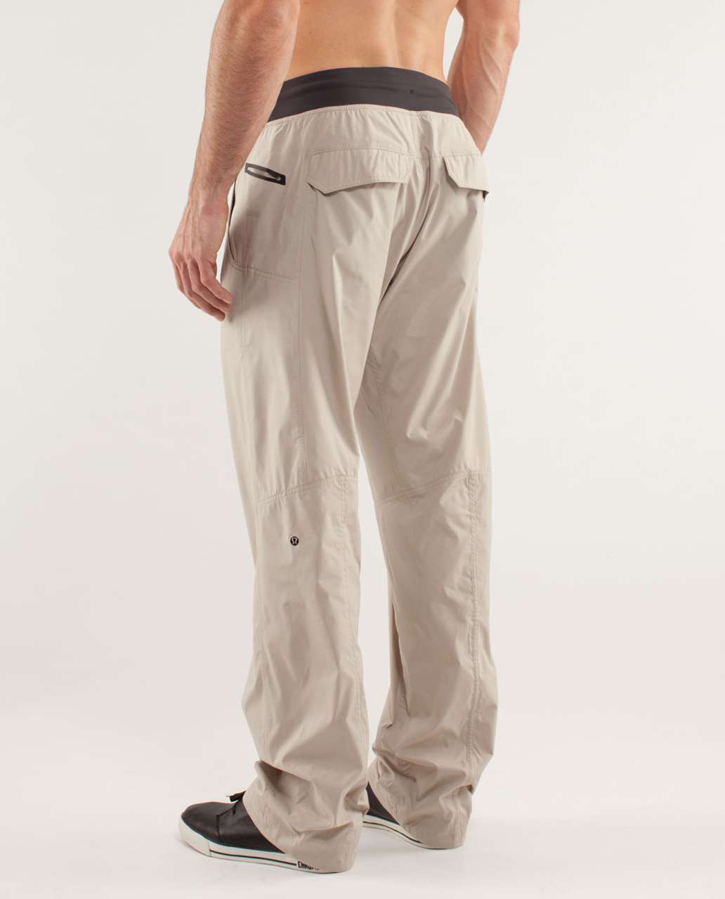 Lululemon Presta Pant II - Mojave Tan