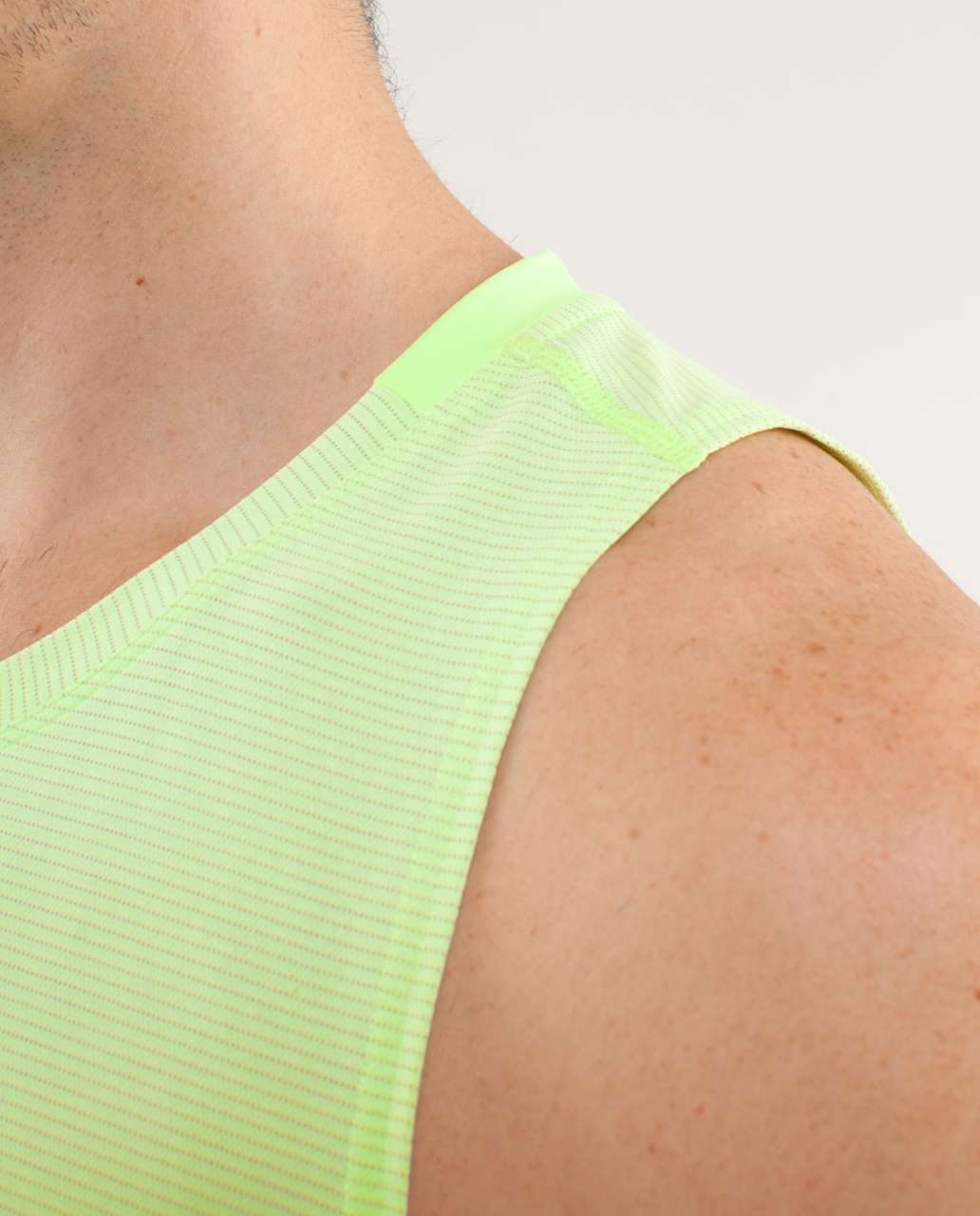 Lululemon Precise Singlet *Mesh - Faded Zap