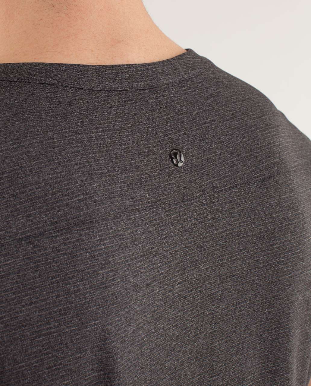 Lululemon One Hit Henley - Black