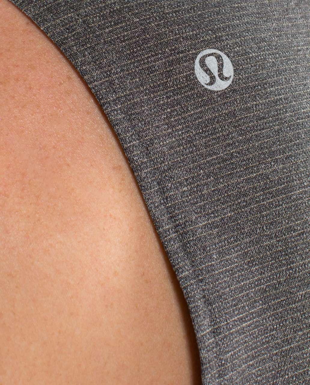 Lululemon Precise Singlet *Mesh - Soot