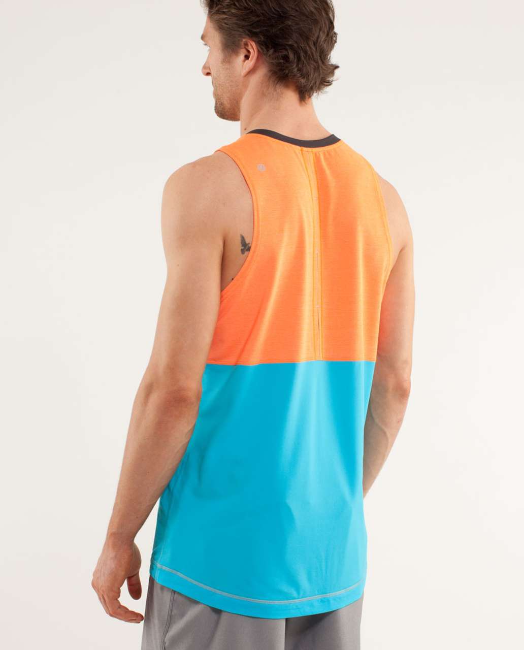 Lululemon Precise Singlet *Mesh - Pizzaz