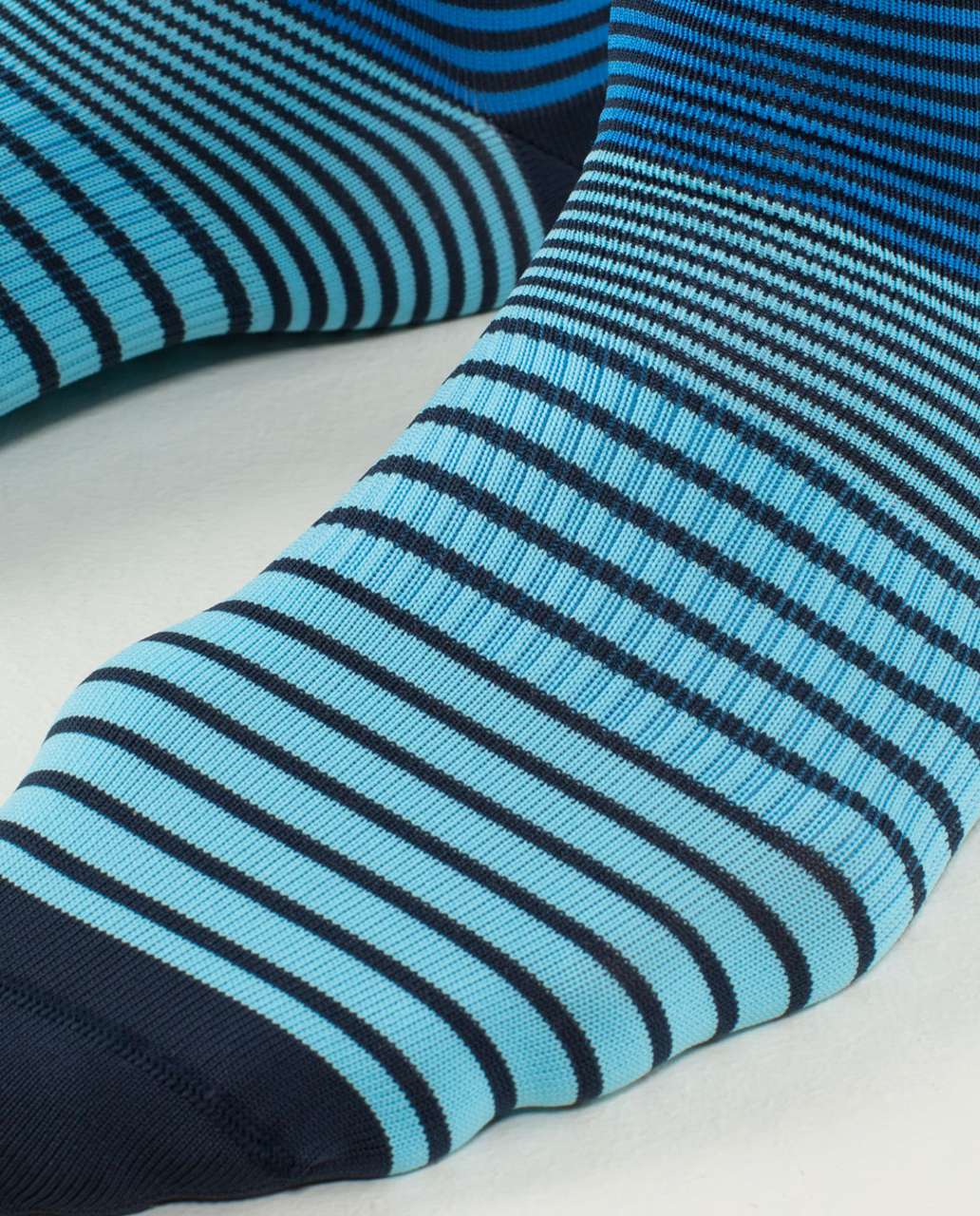 Lululemon Daily Sock - Wave Stripe Cornflower Blue Moon