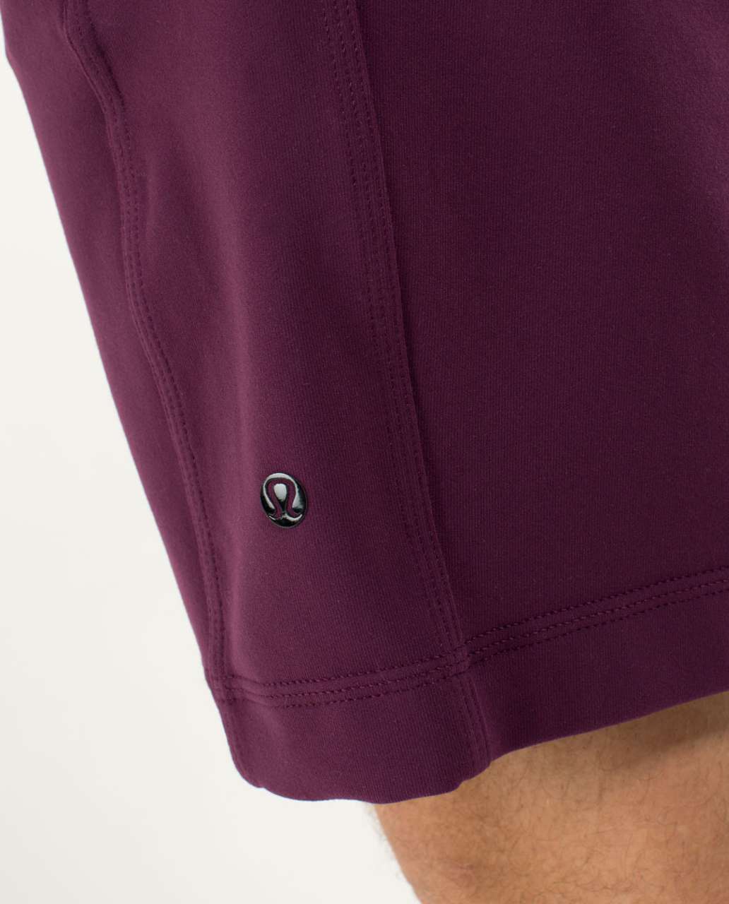 Lululemon Anti-Gravity Short - Plum