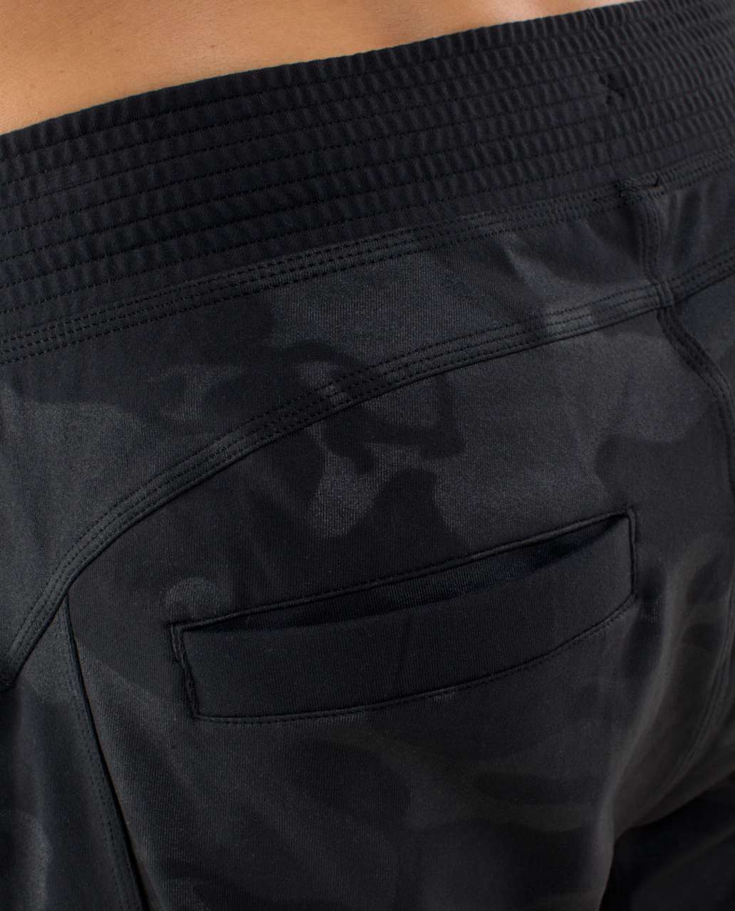 Lululemon Anti-Gravity Short - Lay Low Camo Emboss Black