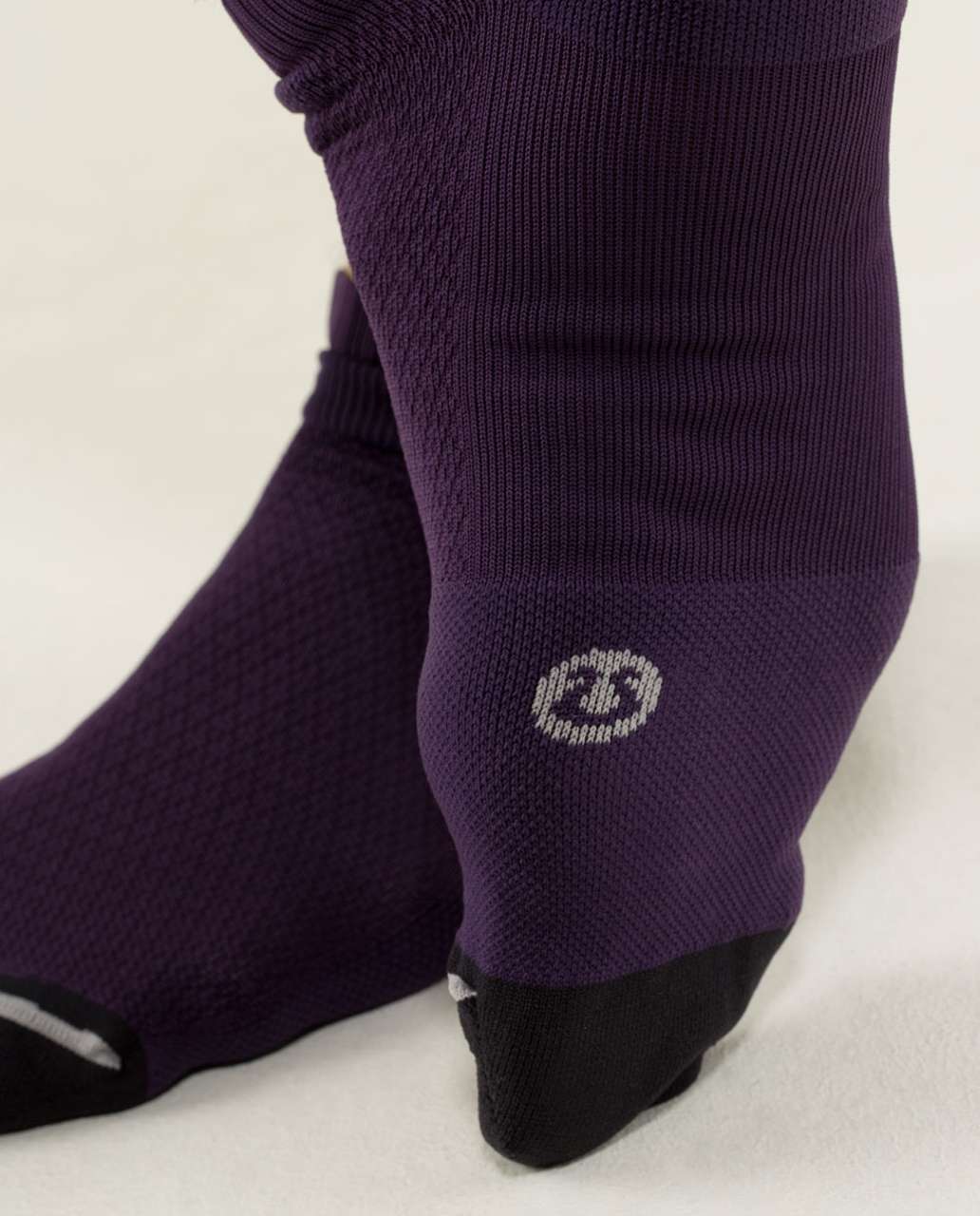 Lululemon Ultimate Low-Pro Run Sock - Mens Lo Pro Cross Mesh Deep Zinfandel