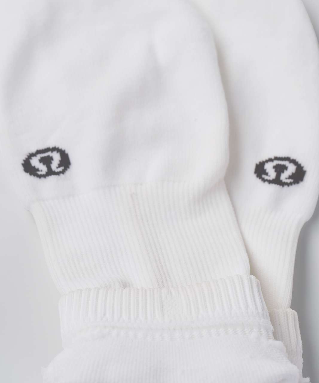 Lululemon Ultimate Low-Pro Run Sock - Mens Lo Pro Camo White