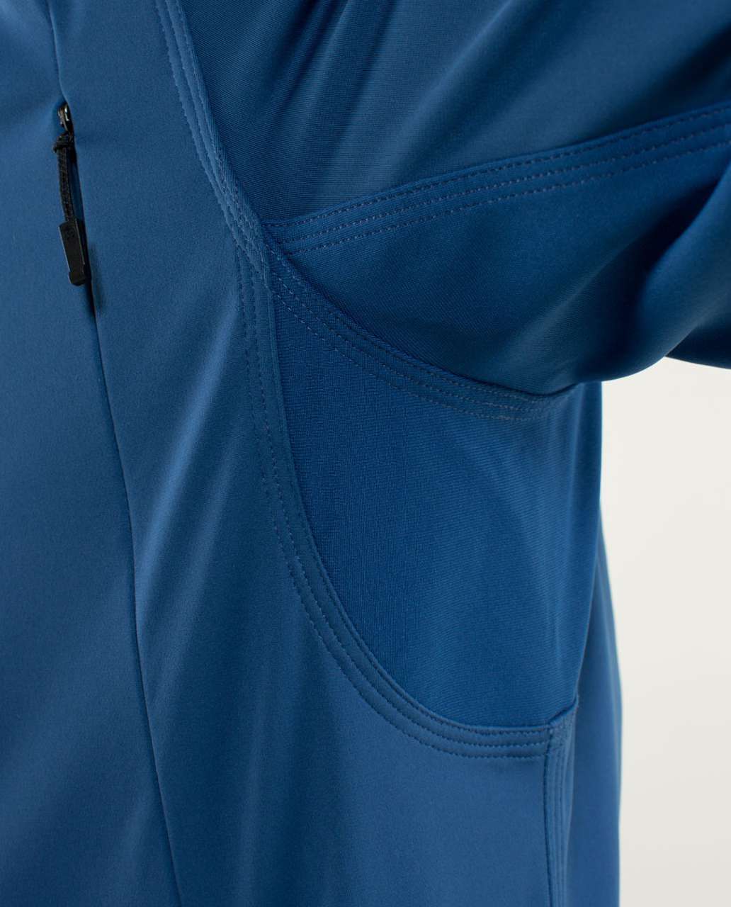 Lululemon Ventilator Jacket - Rugged Blue / Inkwell