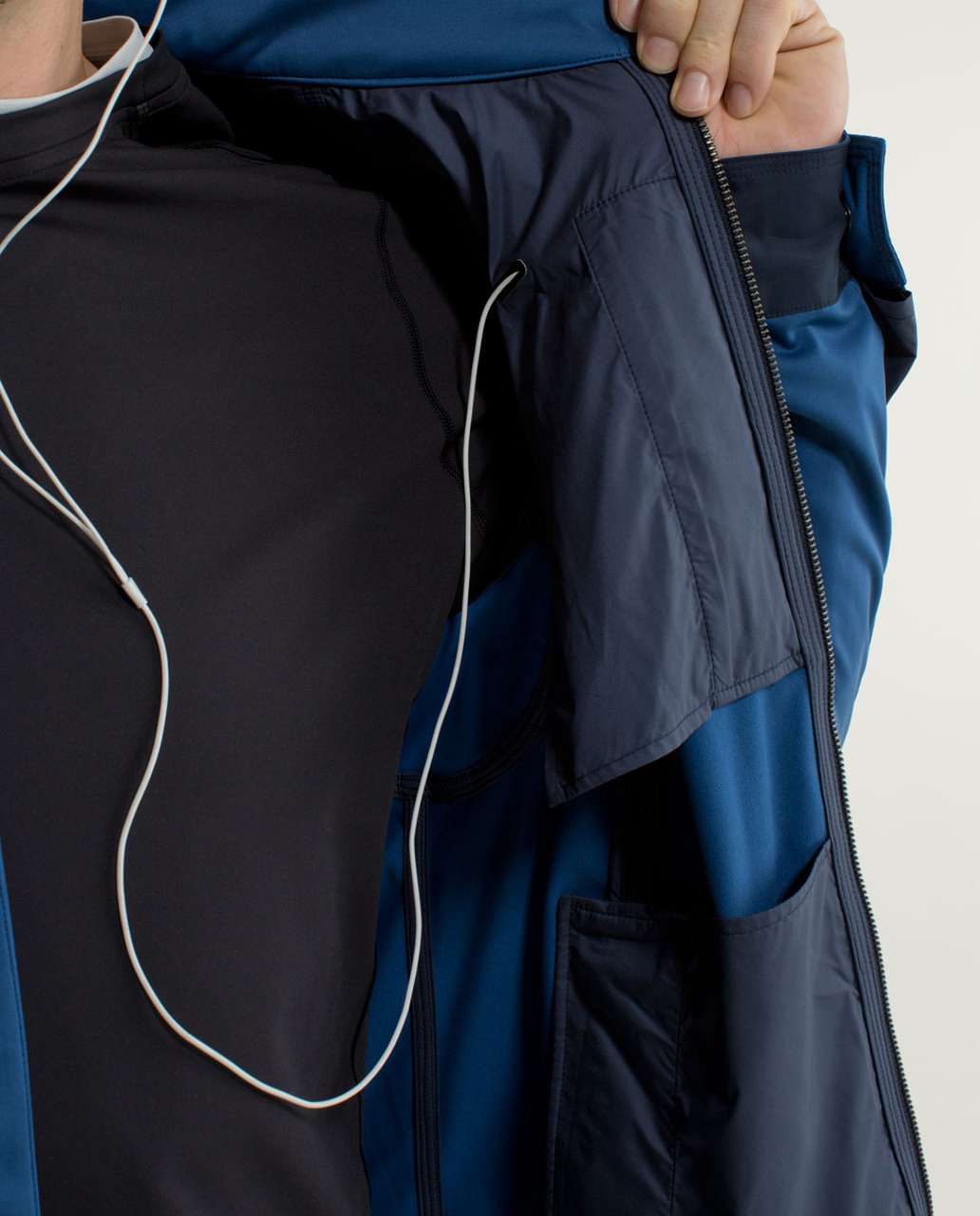 Lululemon Ventilator Jacket - Rugged Blue / Inkwell