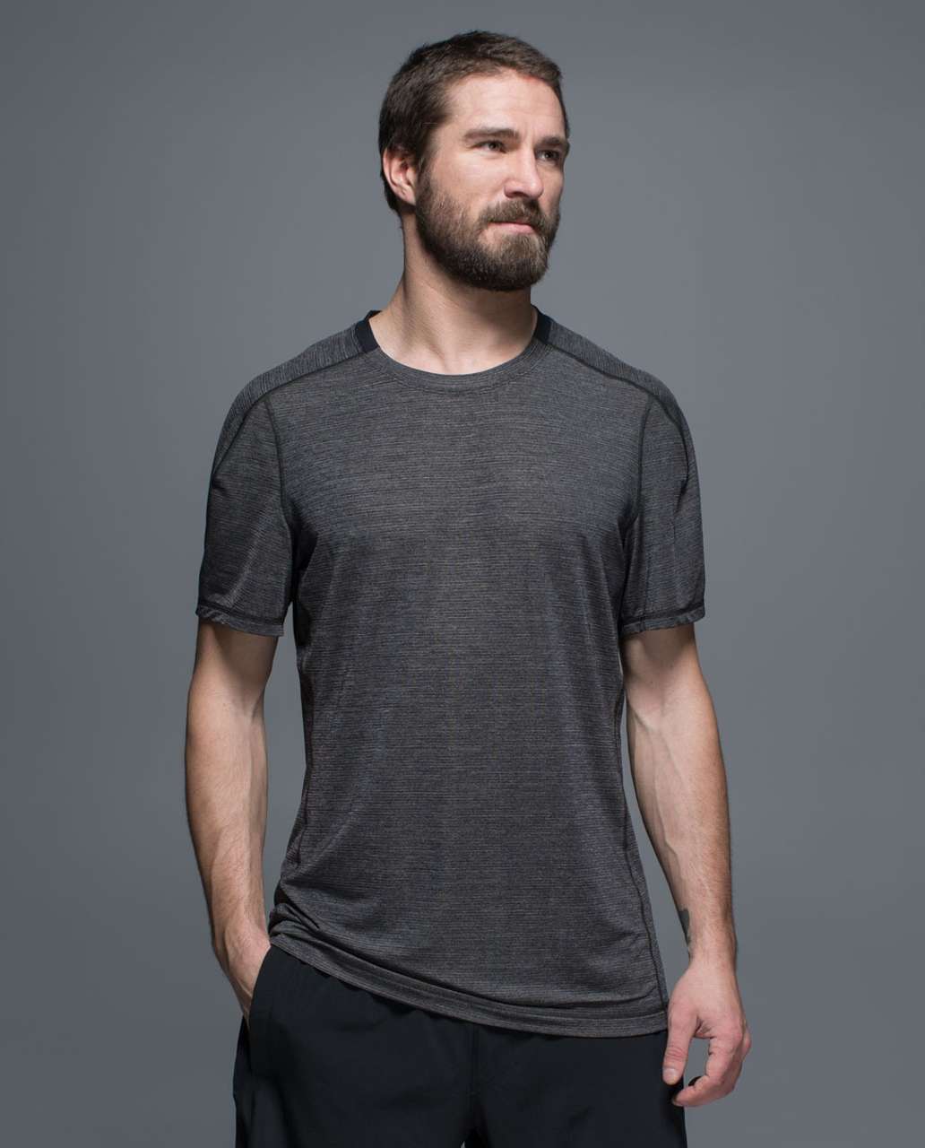 Lululemon Assert Tech Short Sleeve - Heathered Black / Black - lulu ...