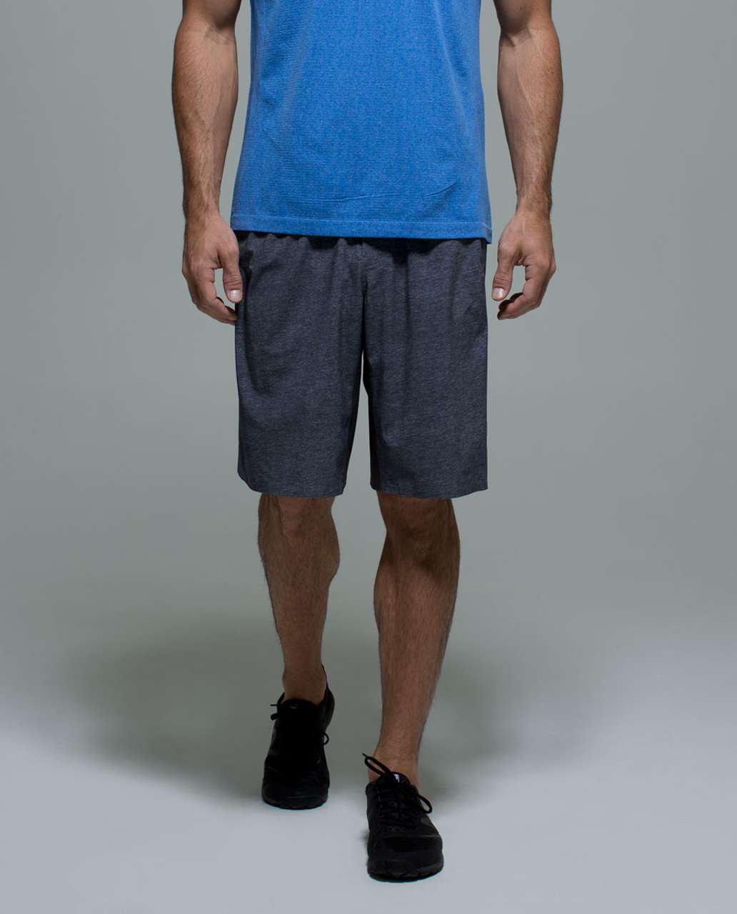 Lululemon Assert Short - Heathered Texture Printed Ambient Grey / Soot ...