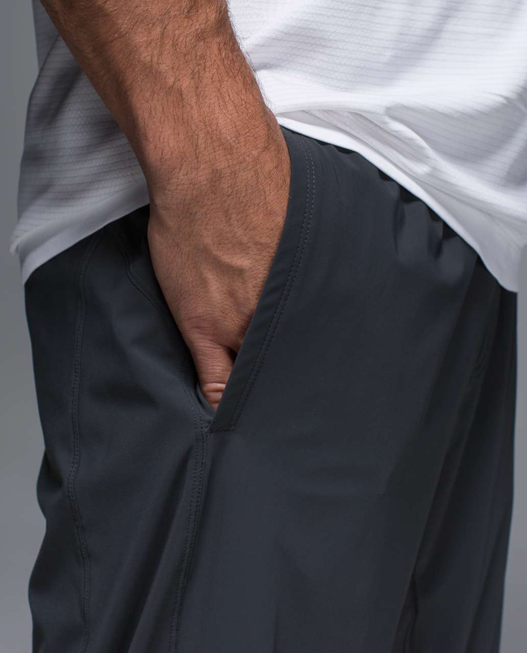 Lululemon Assert Pant - Deep Coal