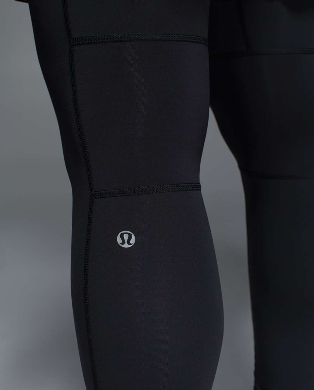 Lululemon Surge Tight 2-in-1 - Digi Geo Jay Grey Black / Black