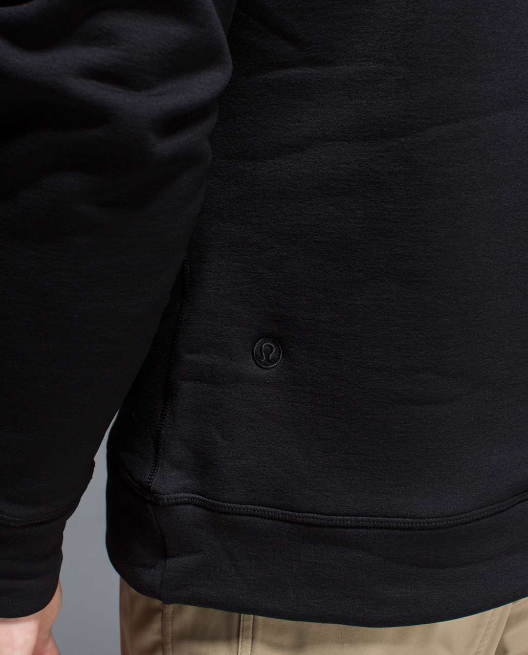 Lululemon Revolution Crew - Black