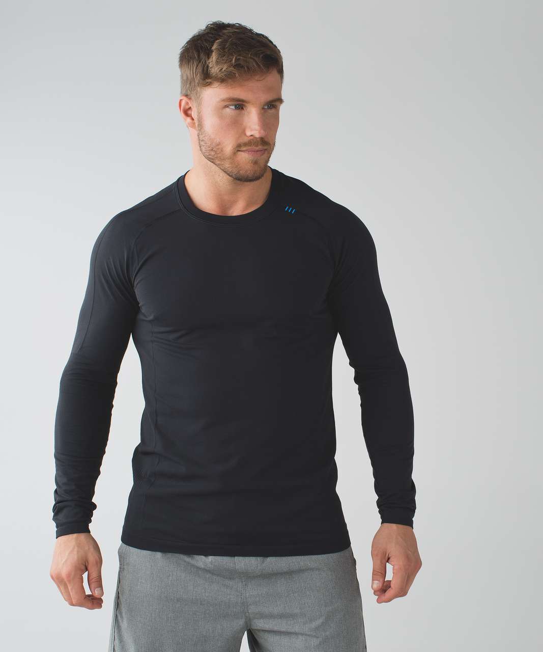 Lululemon Metal Vent Tech Thermal Crew - Black (First Release)