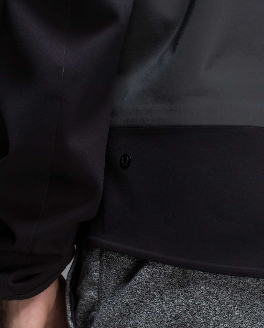 Lululemon Chamber Hoodie *Reflective - Black