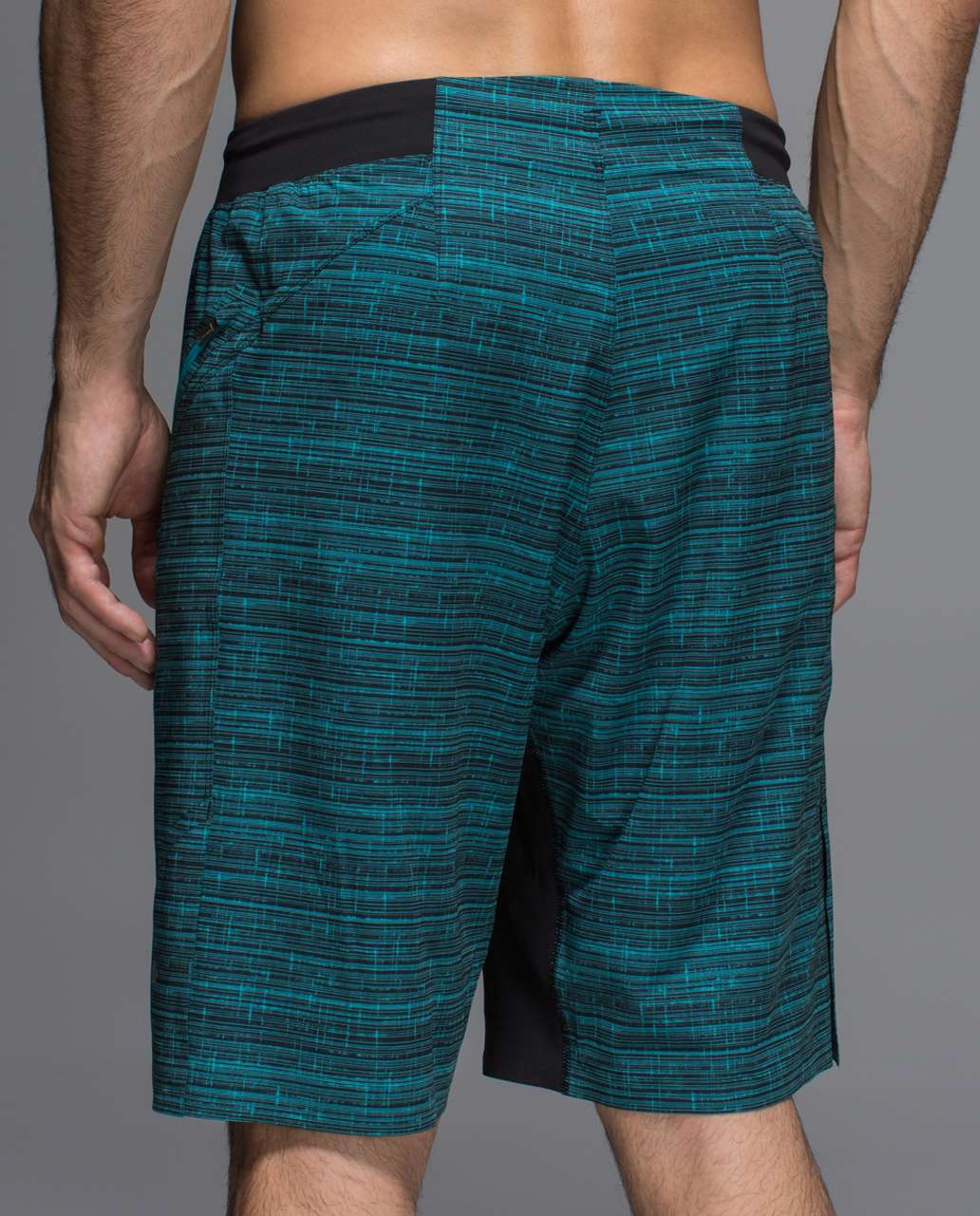 Lululemon Assert Short - Glacier Texture Surge Black / Black