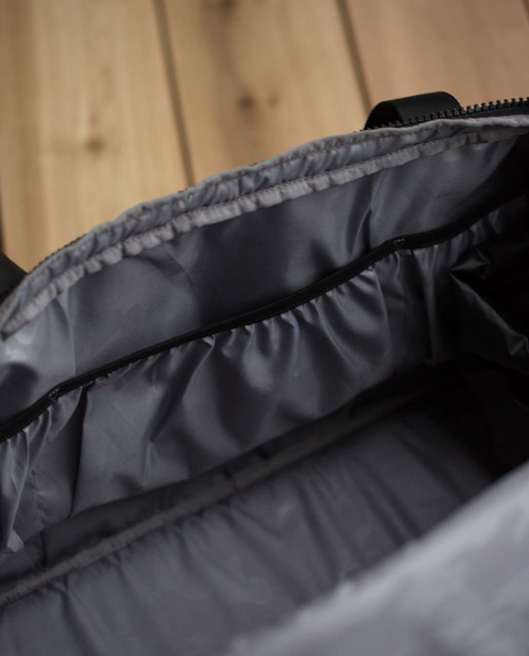 Lululemon Daily Sweat Duffel - Black (First Release)